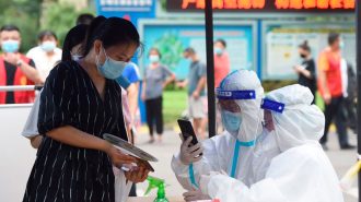 China prohíbe discriminación laboral relacionada con Covid-19