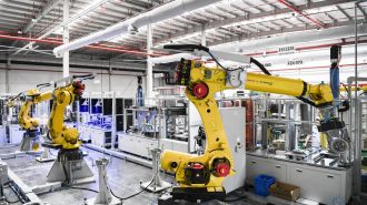 Producción industrial de China acelera su ritmo en enero-febrero