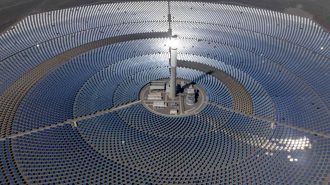 China se compromete a promover uso de energías renovables en medio de transición ecológica