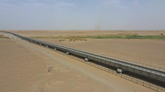 Decodificando la última década de China: Atravesando montañas y valles para avanzar rumbo a zonas carentes de transporte y comunicación