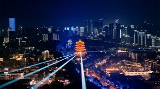 Wuhan da la bienvenida a los turistas tras controlar el Covid-19