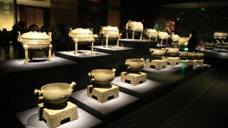 Hermosas reliquias de la Edad de Bronce se exhiben en el Museo Nacional de China