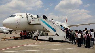 Avión de pasajeros C919 de China realiza primer vuelo comercial transfronterizo