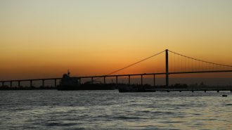 Los puentes que conectan la Franja y la Ruta