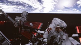 Astronautas de Shenzhou-15 completan su primera caminata espacial