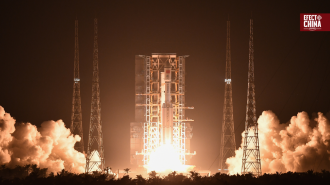 De Beijing al espacio: China establece las reglas para viajar con seguridad fuera de la Tierra