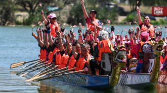 Remar para sanar: el poder del Bote Dragón en sobrevivientes de cáncer