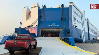 De Xiamen a San Antonio: China envió a Chile megabuque de autos a gas