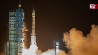Una astronauta hongkonesa, un año en órbita y experimentos lunares marcan la Shenzhou-23