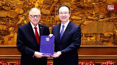 Embajador de Chile presenta cartas credenciales ante la Cancillería de China