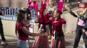 Influencers de 11 países recorren Xinjiang y su patrimonio cultural