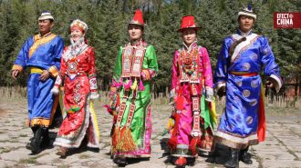 Pueblo yugur de China: historia y tradiciones de una cultura ligada a la Ruta de la Seda